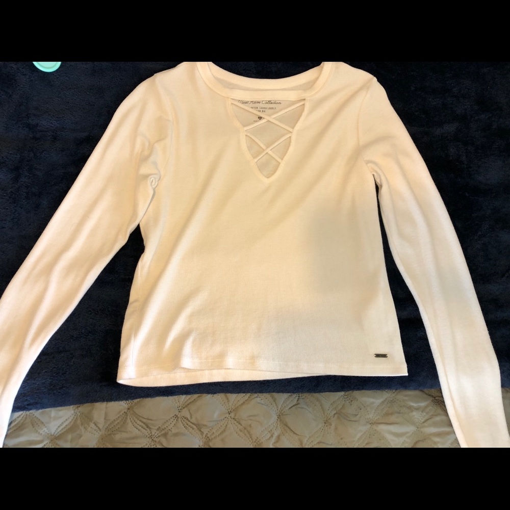 White long sleeve crop top